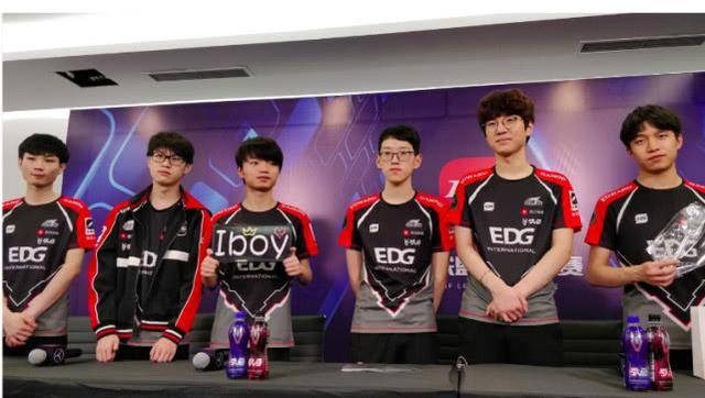 在足球世界 在足球世界