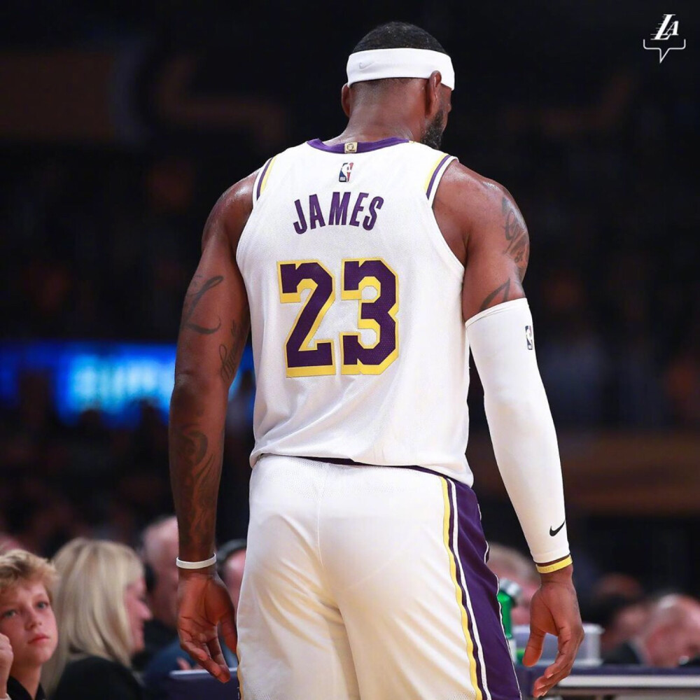 作为秋季阶 作为秋季阶